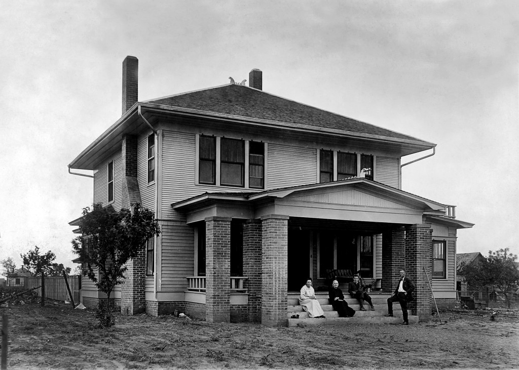 Kirkpatrick House in Lewisville, 1916