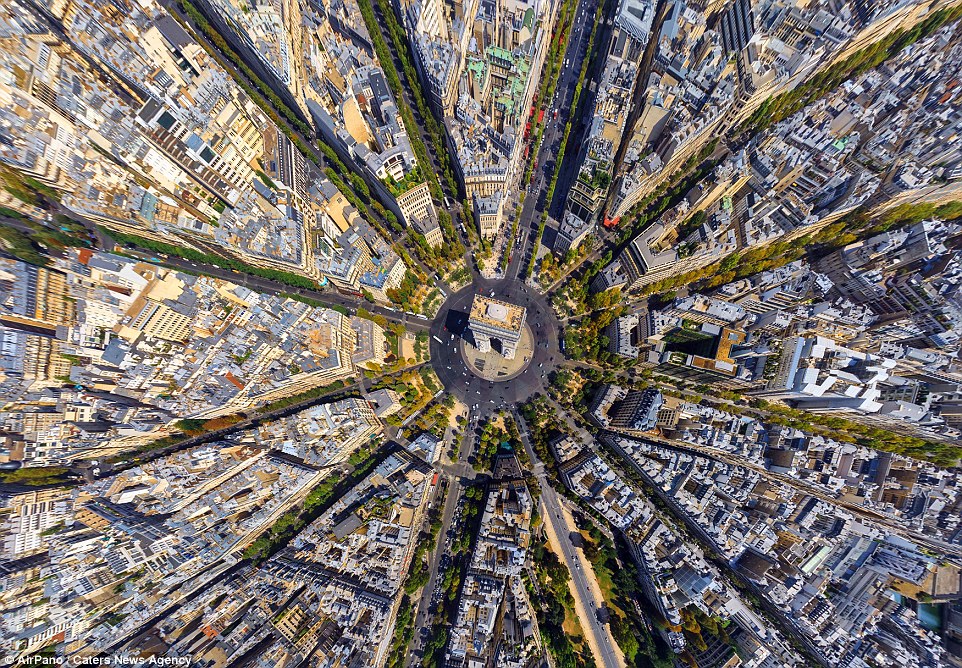 Arc de Triomphe from above